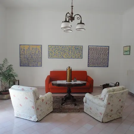Palazzo Pellegrino Apartment *